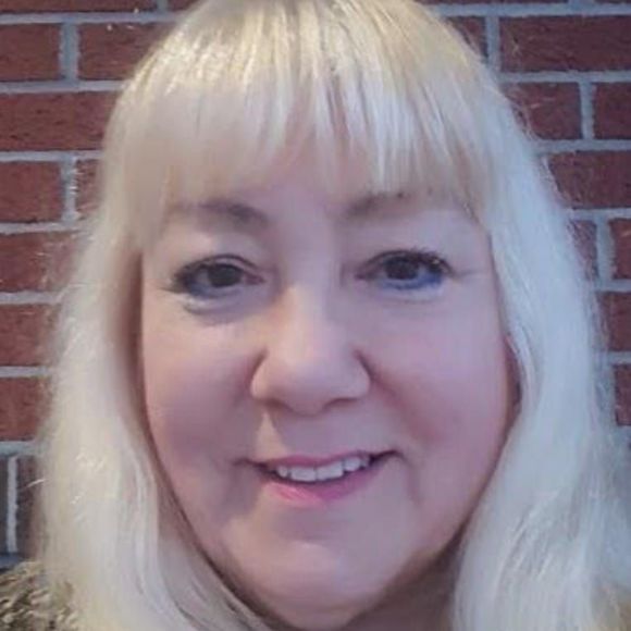 Meet your Posher, Candy - Picture 1 of 1